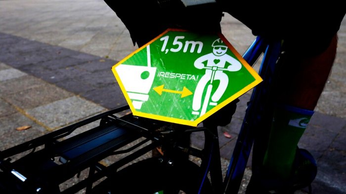 Choferes de buses sintieron cómo es ser ciclista cuando ellos están al volante