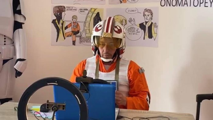 Profesor de Antofagasta hace cosplay para potenciar el aprendizaje de sus alumnos