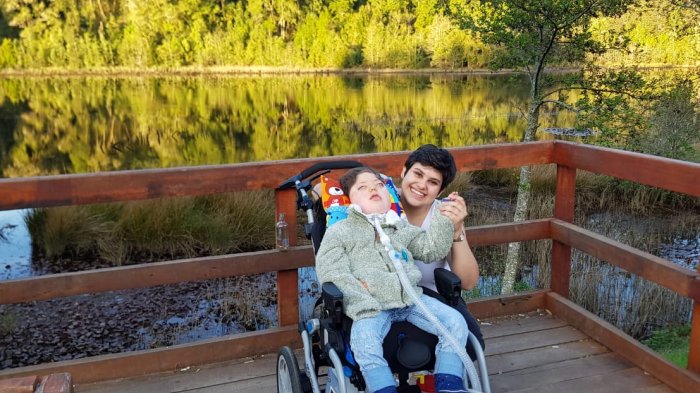 Hay sólo cinco casos en el mundo: La compleja situación de Robert, paciente con atrofia muscular espinal tipo cero