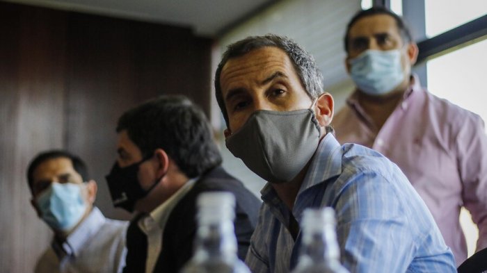 Alcalde Alessandri pide cambiar la estrategia policial tras incidentes en Santiago