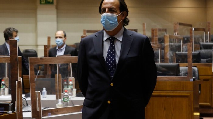 Víctor Pérez por Carabineros: 