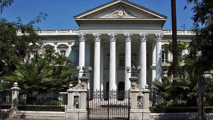 Proponen ex Congreso de Santiago y Palacio Pereira como sedes para la convención constitucional