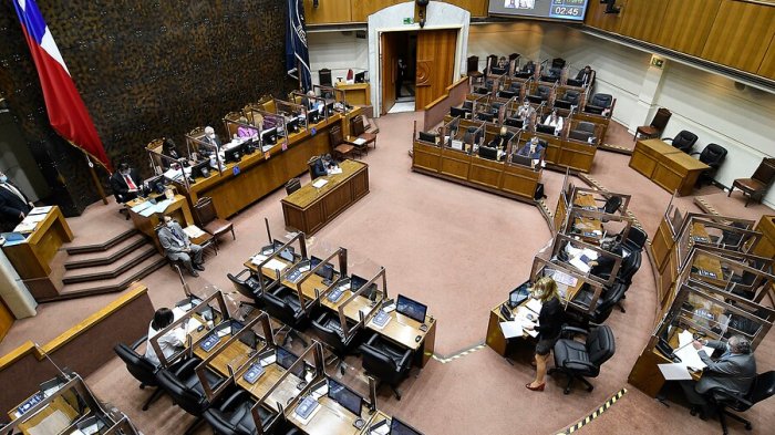 Despachan a Sala del Senado el proyecto del 10% del gobierno: Revisa las modificaciones