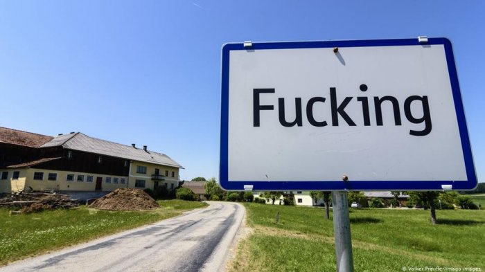 El pueblo se llama Fucking y cambiará su nombre porque son muchas las bromas de los turistas