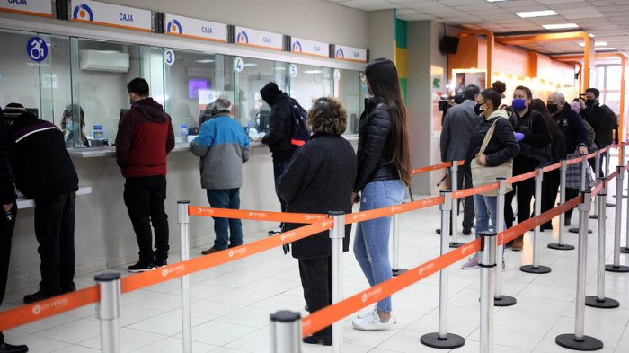 ¿Cómo se entregará el aguinaldo de Navidad 2020 a los pensionados?