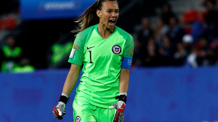 Christiane Endler fue nominada al equipo ideal de la UEFA