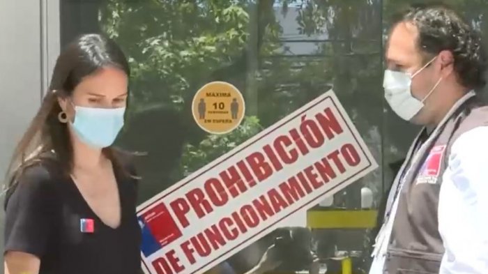 Seremi prohíbe el funcionamiento de pabellones en clínica donde murió una mujer: Arriesgan multa de $50 millones