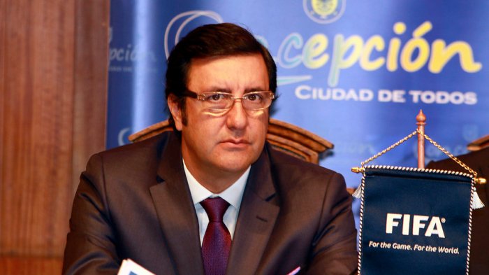 Ex secretario general de la ANFP fue formalizado por millonarias estafas a empresario