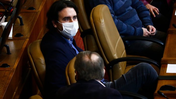 Partido Liberal anuncia su salida del Frente Amplio: 