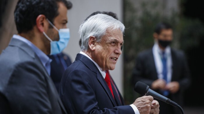 Presidente Piñera tras pasear por la playa sin mascarilla: 