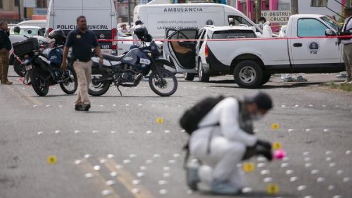 Turba linchó y quemó vivos a dos presuntos asesinos en México