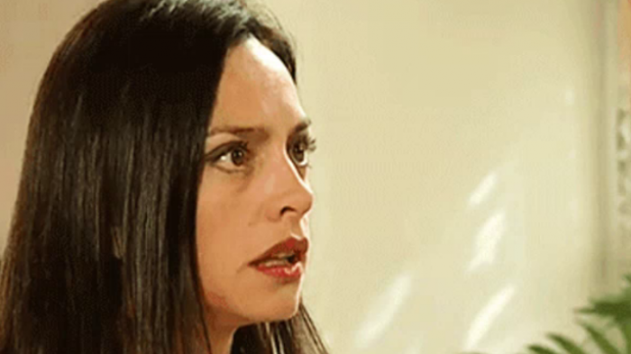 Actriz Claudia Burr fue detenida en fiesta clandestina en Bellavista