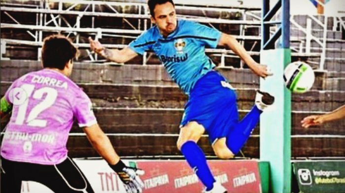 Arquero chileno atajó un penal y le amargó el debut a la leyenda Falcao en el fútbol 7