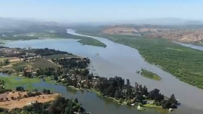 Denuncian accesos cerrados en el lago Rapel: El paraíso de las playas privadas