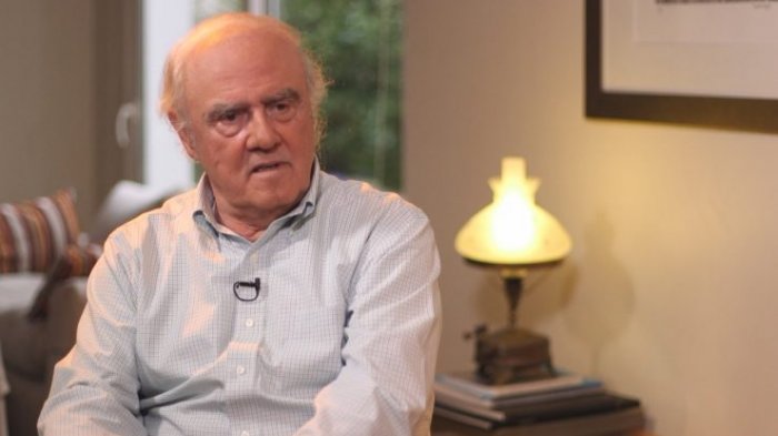 Agustín Squella anuncia que competirá como candidato a constitucional en lista del Partido Liberal