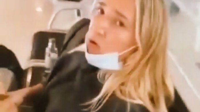 Diputada Hoffmann fue increpada por mascarilla en aeropuerto de Puerto Montt