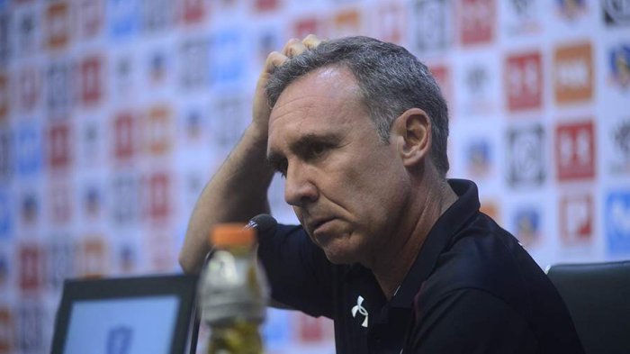 Los descargos de Espina: Asumió culpas por la crisis deportiva, pero descartó responsabilidad en lo económico