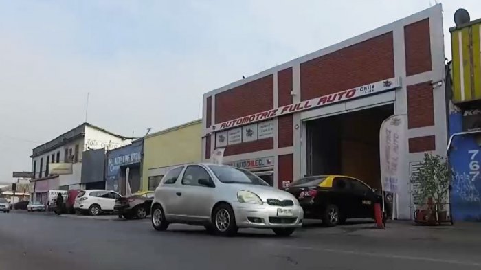 Cerca de 35 personas estafadas: Denuncian a automotora que vendió autos sin pagar a sus dueños