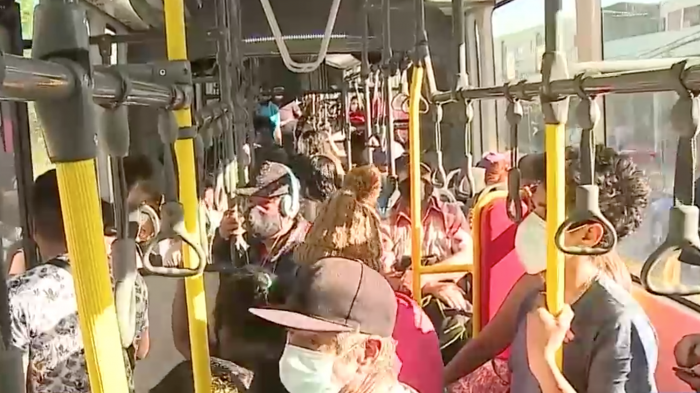 Distancia física en transporte público: Estudio determinó los recorridos RED donde hay más aglomeraciones