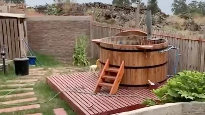 Mansiones, parcelas y motos de agua: Los lujos decomisados de los narcos más peligrosos de Santiago