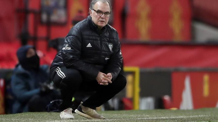 Les marcaron dos goles en tres minutos: Leeds de Bielsa se fue goleado de Old Trafford