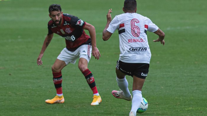 Brasileirao: Isla anotó su primer gol por Flamengo en triunfo sobre Bahía