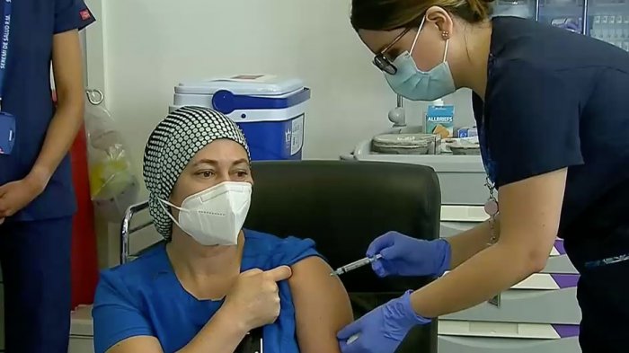 TENS del Sótero del Río fue la primera en recibir la vacuna contra el COVID-19