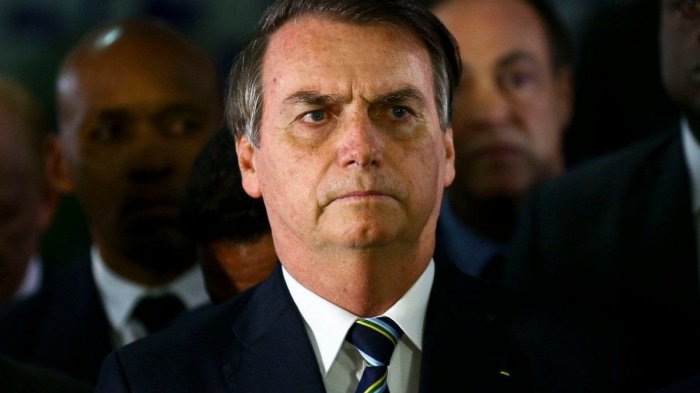 Bolsonaro indultará a policías y militares que mataron en el 