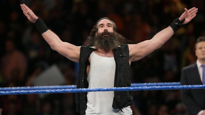 La lucha libre está de luto: Murió Jon Huber, conocido por su participación en la WWE