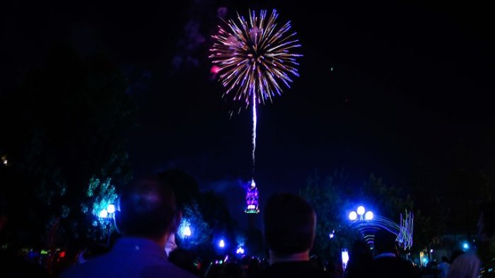 Amputaciones de dedos y cicatrices de por vida: Experto advierte los peligros de los fuegos artificiales