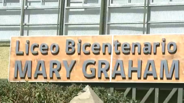Liceo dejaría repitiendo a 400 alumnos en Villa Alemana: Apoderados acusan que se enteraron por WhatsApp