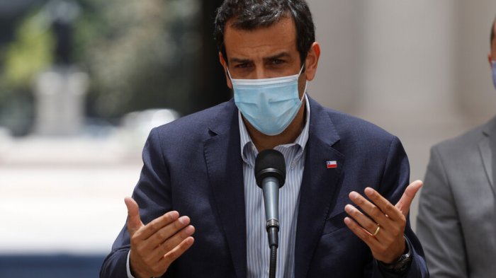 Ministro Delgado por uso ilegal de fuegos artificiales: 