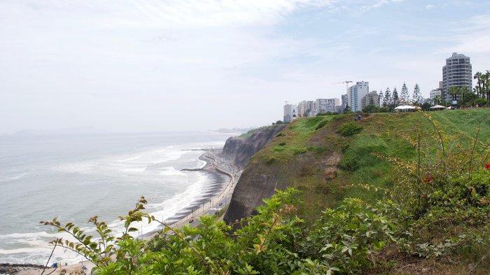 Perú extendió el cierre de sus playas para reducir los contagios de COVID-19