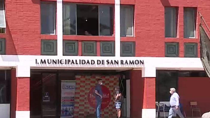 Escándalo en San Ramón: Denuncian licencias médicas falsas en presunta campaña del alcalde Aguilera