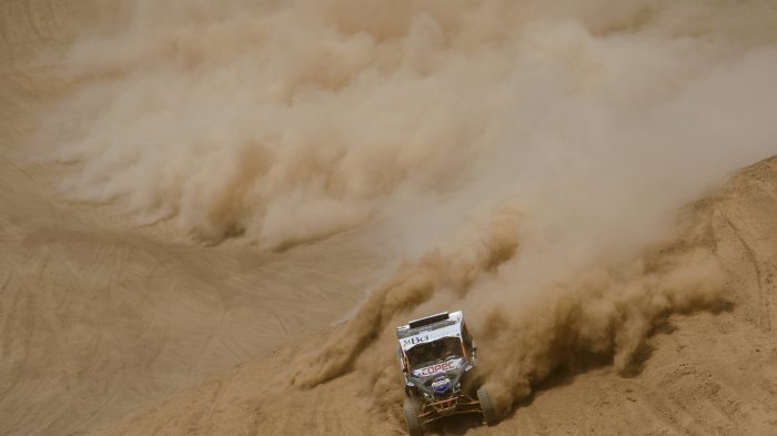 Dakar: Chaleco López fue quinto en la Etapa 4 y sigue al frente de la general