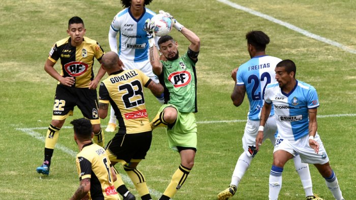 Lápiz y papel: Esta es la extensa programación de partidos pendientes del Campeonato Nacional 2020