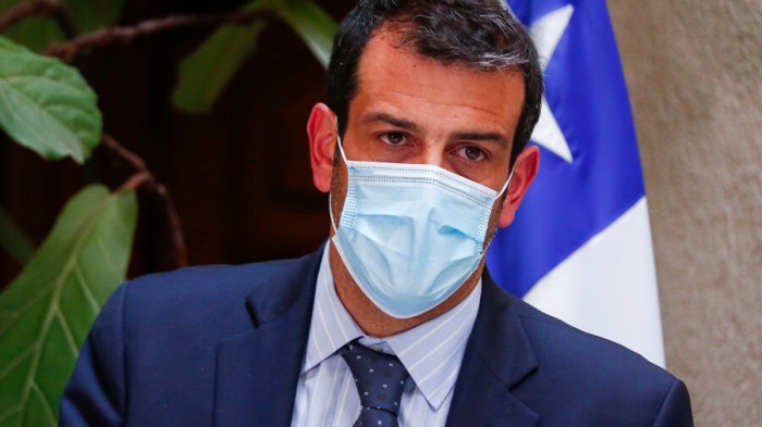 Ministro Delgado por fiestas clandestinas: 