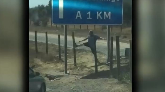 Conductor rompió un cerco para salir del taco y evadir un control sanitario