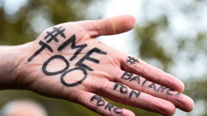 Vuelve el #MeToo tras escándalo sexual de incesto y pedofilia que conmueve a Francia