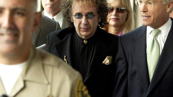Murió el productor musical Phil Spector, condenado por asesinato