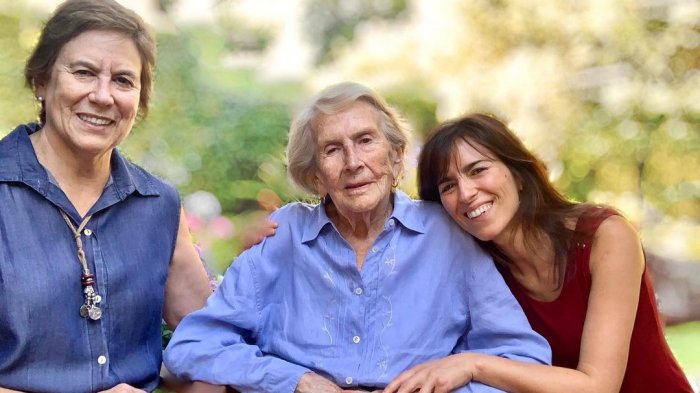 Paz Bascuñán reveló que su abuela, Leonor Oyarzún, y su madre, Mariana Aylwin, tuvieron COVID-19