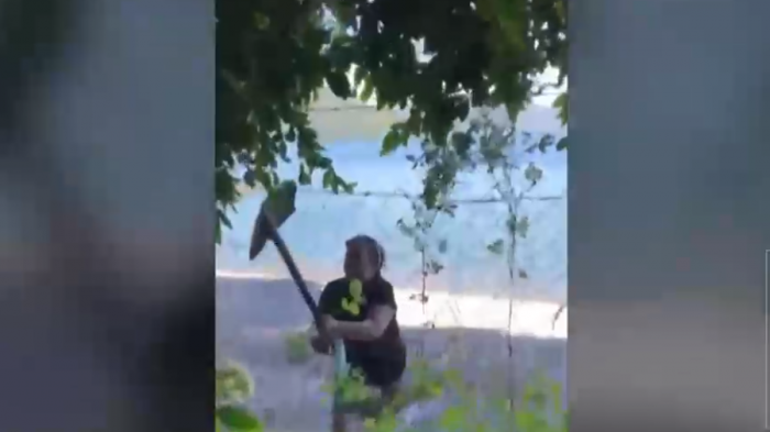 Fuerte disputa por acceso al Lago Colico: Vecinos destruyeron cercos que bloqueaban el paso