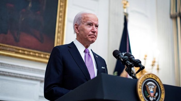 Biden busca eliminar de la ley de EE.UU. la palabra que usaba Trump para referirse a los inmigrantes