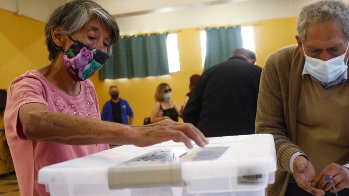¿Quiénes podrán sufragar antes? Lo que debes saber del proyecto del voto anticipado