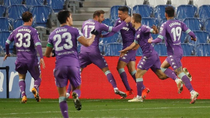 Bravo no jugó por lesión: Betis de Pellegrini igualó sobre la hora con la Real Sociedad