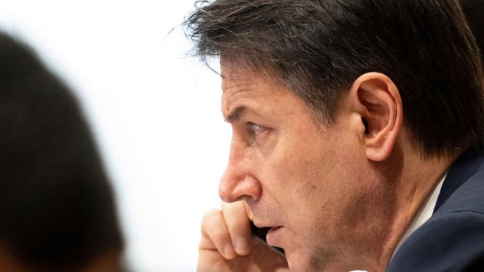 Giuseppe Conte presentó su renuncia como primer ministro de Italia