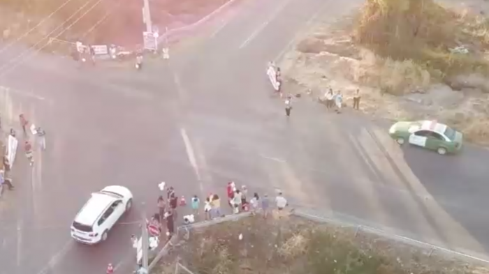 Padres piden justicia por hijo fallecido en accidente: Conductora manejaba sin licencia y a exceso de velocidad