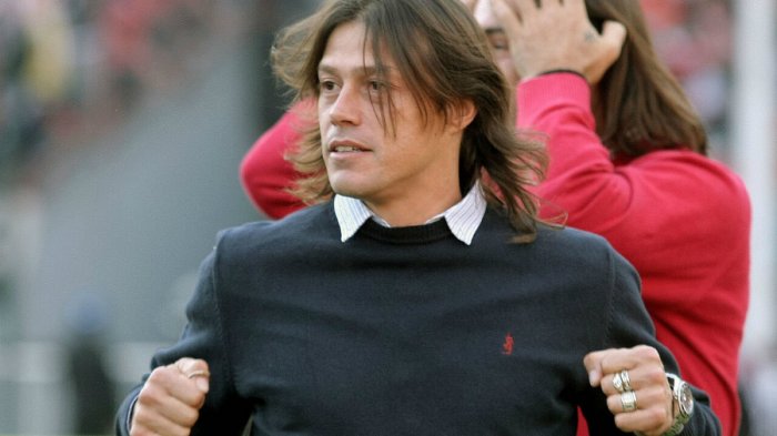 Almeyda sería la primera opción junto al hijo de Bonini para tomar las riendas de la Roja