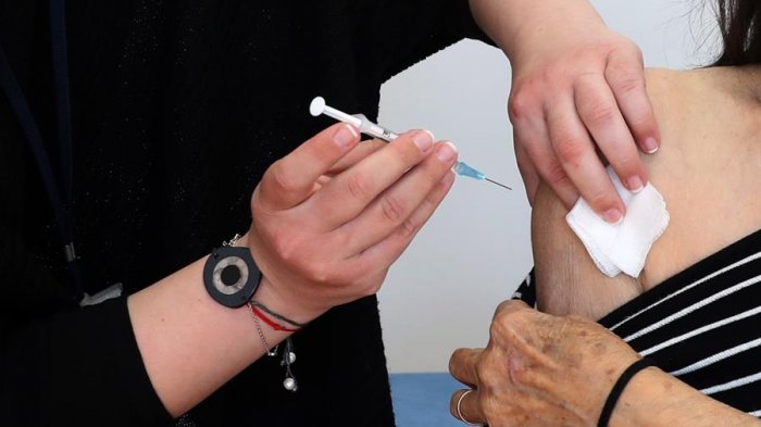 No reportan nuevos efectos secundarios de vacuna Pfizer a un mes de su uso en la Unión Europea