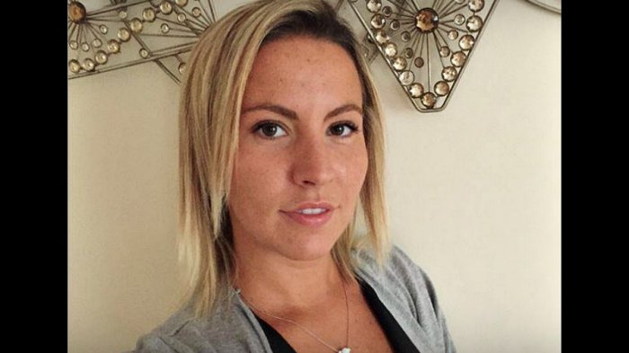 Condenan a profesora que envío fotos íntimas por Snapchat a alumno de 15 años y abusó sexualmente de él